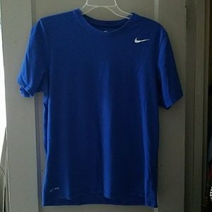 Nike tee